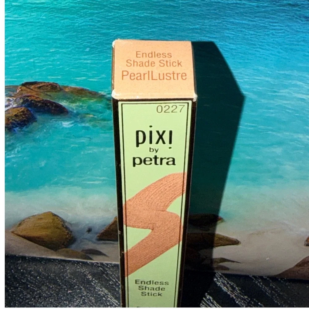 Pixi by Petra Endless Shade Stick PearlLustre Luminous Eyeshadow 0.05oz NEW